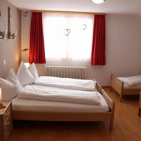 מלון Hotel-restaurant Ronalp