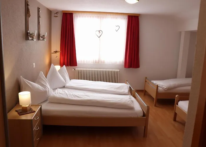 Отель Hotel-restaurant Ronalp