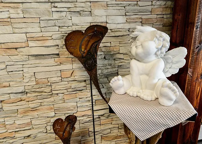 מלון Hotel-restaurant Ronalp 3*