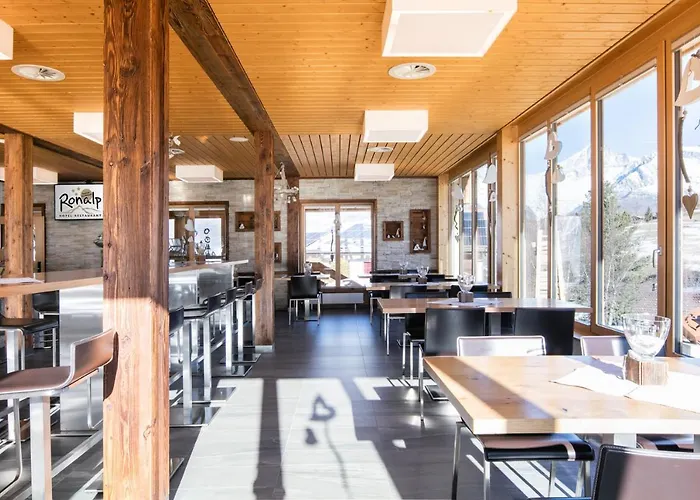 Hotel-restaurant Ronalp מלון 3*