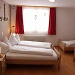 ホテル Hotel-restaurant Ronalp